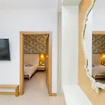 Waniliowy - Neptun Park By Oneapartments Appartement