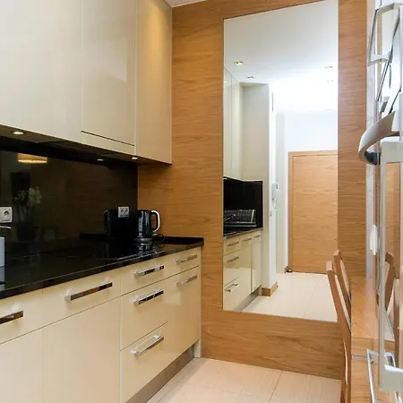 Waniliowy - Neptun Park By Oneapartments *