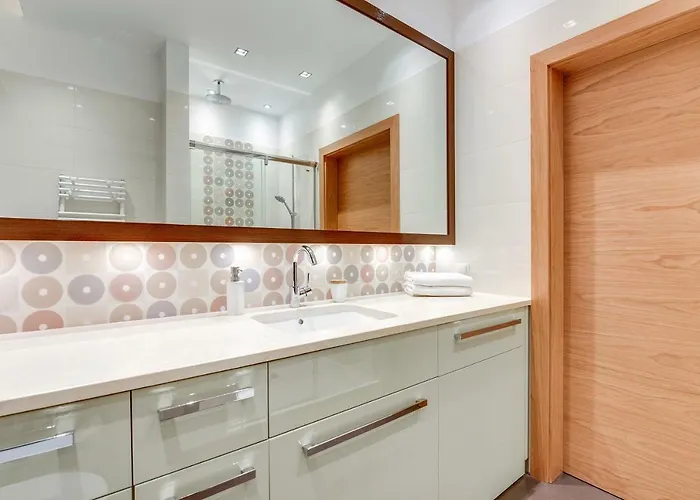 Waniliowy - Neptun Park By Oneapartments 格但斯克